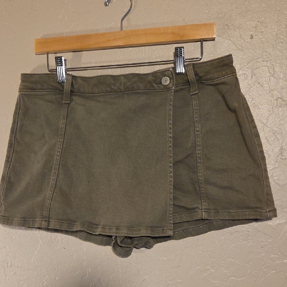 SO Olive Utility Denim Mini Skort Size 17/33w Juniors